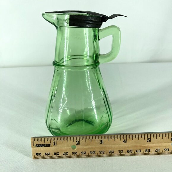 Vintage Hazel Atlas Green Uranium Depression Glass Syrup Pitcher With Lid 6”Tall - Picture 3 of 7